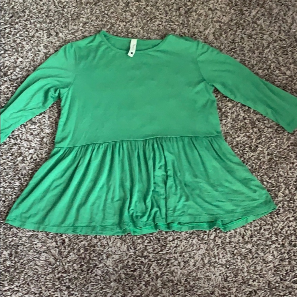 green quarter sleeve blouse